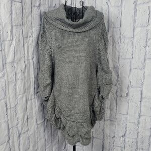 LaSeine Gray Bubble Hem Chunky Knit Sweater Medium